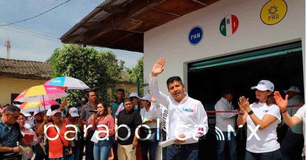Anuncia Eduardo Rivera la construcci&oacute;n de mil kil&oacute;metros de carreteras y caminos