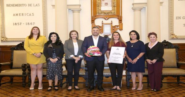 Reconocen a Majo Rodríguez como &quot;Poblana Distinguida&quot;