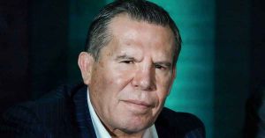 Pide Julio César Chávez a cárteles que “paren por favor” violencia en Culiacán
