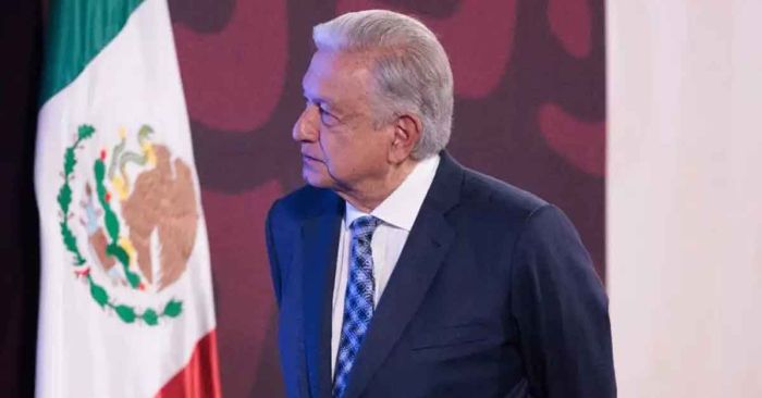 Admite AMLO que Claudia Sheinbaum lo “cepilló” en número de votos