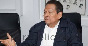 Despiden políticos poblanos al diputado Carlos Navarro