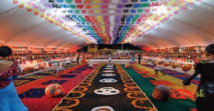 Se convierte la ofrenda de San Andrés Mixquic en la más grande del mundo