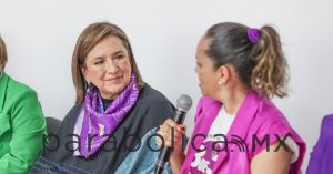 Se reúne Xóchitl Gálvez con feministas, pese a contradicciones del aborto