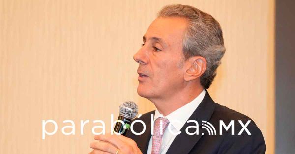 Participa Pepe Chedraui en un di&aacute;logo con empresarios