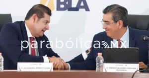 Desea Sergio Salomón éxito a Alejandro Armenta como gobernador