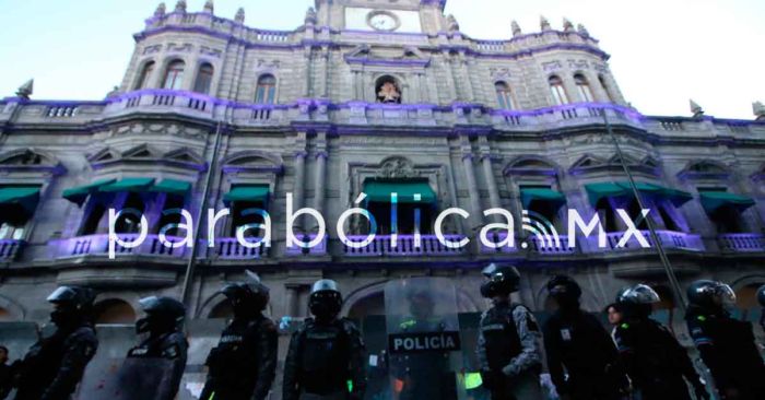 Represión, insultos, abusos y violencia contra la prensa, todo durante el 8M