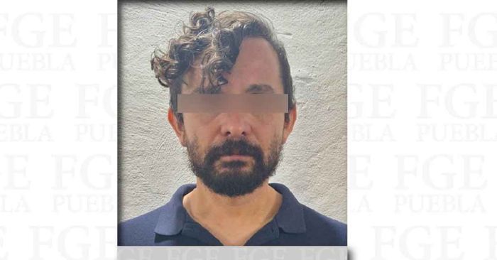 Dictan prisi&oacute;n preventiva a exprofesor BUAP que grab&oacute; a mujeres en Feria de Puebla