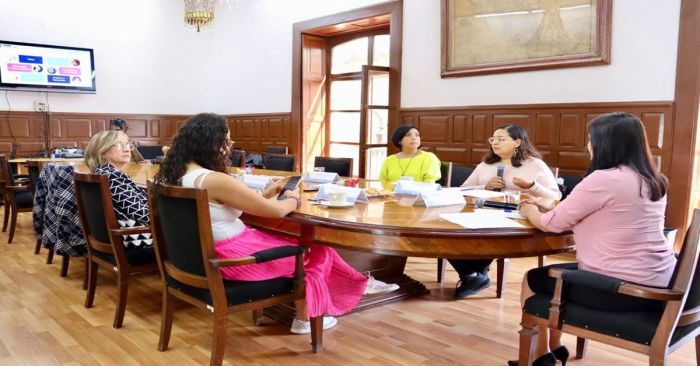 Presenta SMDIF informe del programa "Contigo mujer contra la violencia"