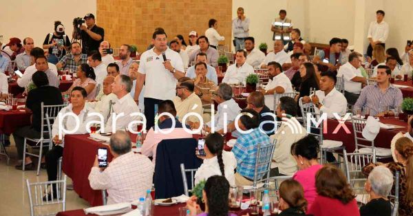 Ofrece Armenta desarrollo integral y equitativo que beneficie a Tehuacán