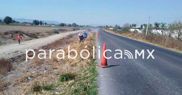 Reparan autoridades defensas metálicas del Periférico Ecológico