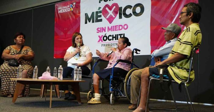 Ser&aacute;n hospitales y escuelas nuestras obras fara&oacute;nicas: G&aacute;lvez Ruiz
