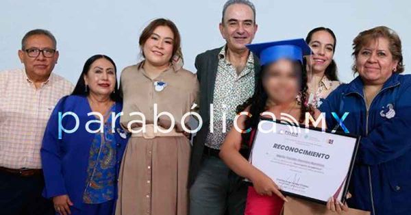 Entrega SEP certificados de terminación de estudios a alumnos de “Aulas Hospitalarias”