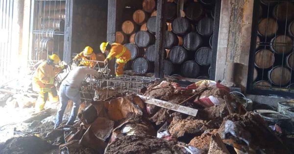 Mueren cinco personas en explosi&oacute;n en destiler&iacute;a Jos&eacute; Cuervo, Jalisco