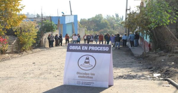Toma precauciones en la circulación de San Andrés Azumiatla, hay cierres viales