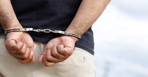 Detienen a Jos&eacute; N., portaba arma calibre .22 en Huamantla