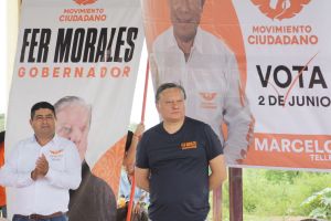 Dialogan Fer Morales y Marcelo Téllez con ciudadanos de Jalpan