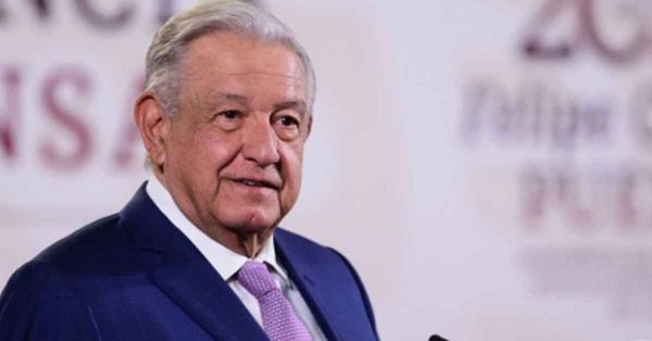 INE rechaza suspender &ldquo;ma&ntilde;aneras&rdquo; de AMLO