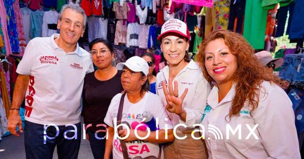 Recorre Pepe Chedraui el "Tianguis de Ropa Triple A"