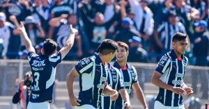 Meten Rayados goleada a Pumas y los eliminan