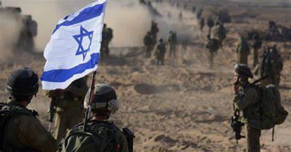 Lanzan decenas de cohetes contra Israel
