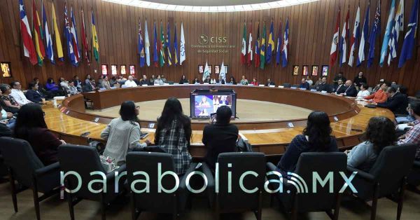 Presenta IMSS el libro: Trabajo del hogar remunerado: la travesía hacia la seguridad social