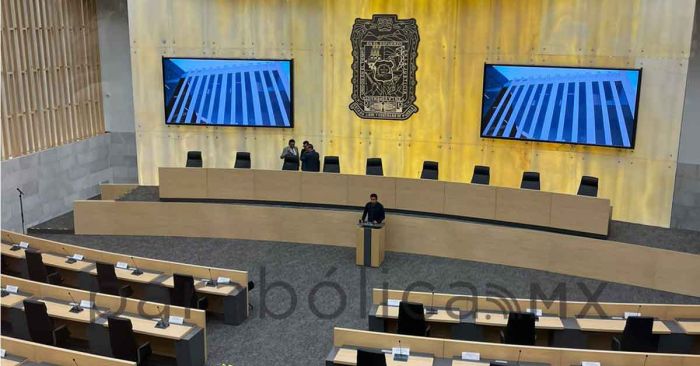 Inaugura Sergio Salom&oacute;n nueva sede del Congreso de Puebla