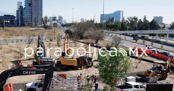 Reabrirán hasta el 30 de abril la lateral de la Vía Atlixcáyotl