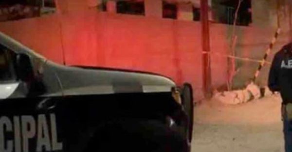 Hallan cadáveres en patio de casa en fraccionamiento de Ciudad Juárez