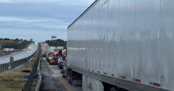 Reportan caos hoy en la M&eacute;xico-Quer&eacute;taro
