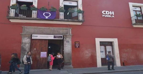 Multan y sancionan a la CDH de Puebla por obstrucción a la justicia a periodistas
