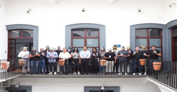 Aprueban con éxito examen de conocimientos de Lucha Libre