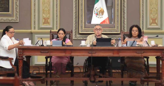Impulsan iniciativa para fomentar educación financiera en adolescentes