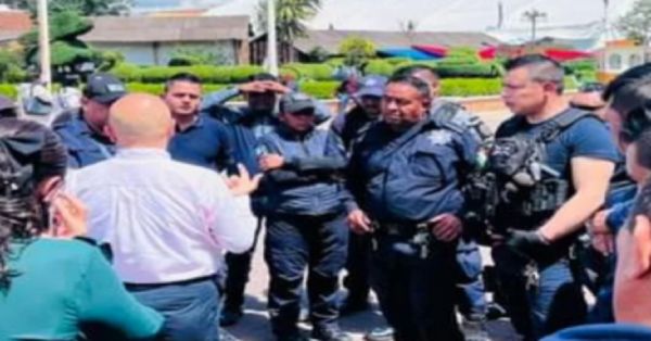 Se van a paro policías municipales, de vialidad y del Cereso en Chignahuapan