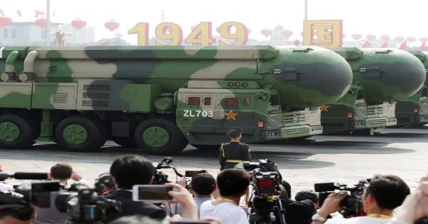 Detiene China negociación nuclear con EU por vender armas a Taiwán