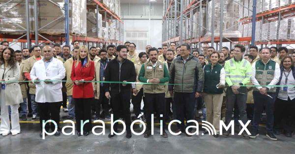 Inauguran Zoé Robledo y Samuel García remodelación del Almacén Regional Nuevo León