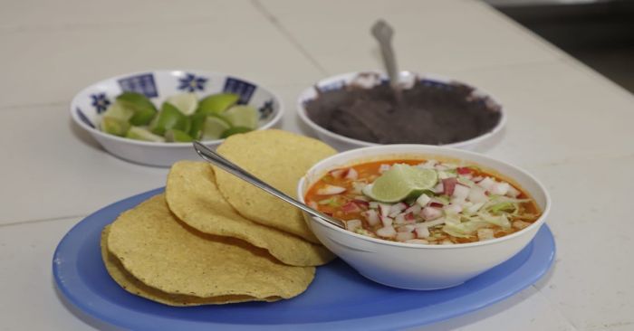 Entrega SMDIF reequipamiento del desayunador escolar en San José El Rincón