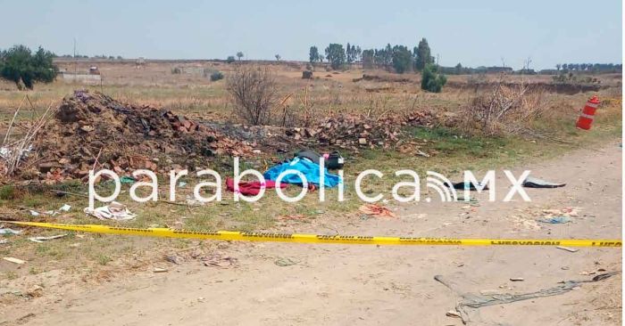 Hallan un cuerpo maniatado en el relleno sanitario de Calpan