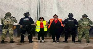 Detienen a dos mujeres en Nuevo Le&oacute;n en posesi&oacute;n de cristal