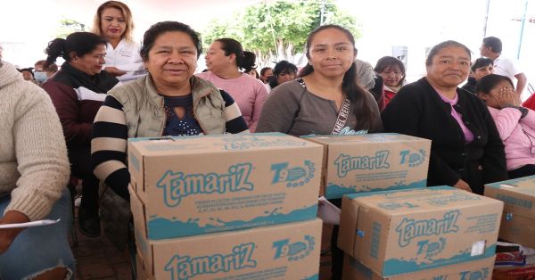 Reciben familias de Xoxtla apoyos de Bienestar