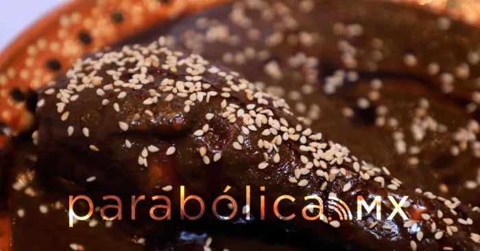 Presenta Turismo la novena edición de la Feria del Mole de Calpan