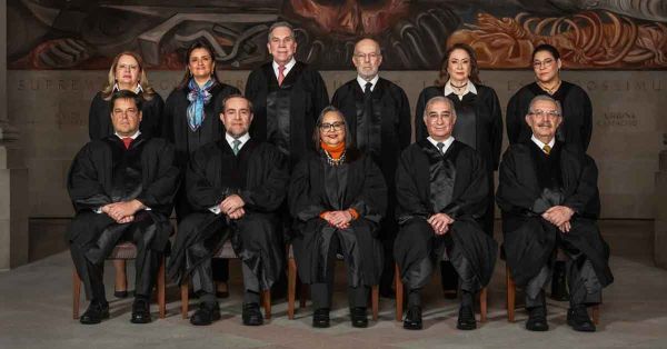 Rechaza Sheinbaum reunión con ministros de SCJN