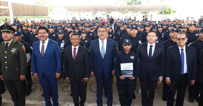 Gradúa Sergio Salomón 170 policías