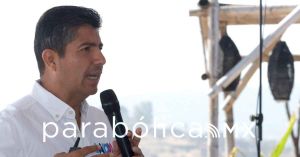 Firma Eduardo Rivera compromisos de la agenda animalista