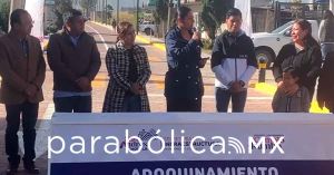 Entrega Lupita Cuautle adoquinamiento en  Cacalotepec