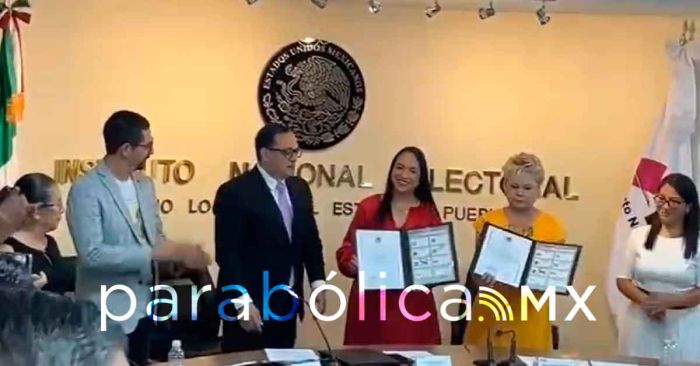Entrega INE constancias de mayoría a los senadores electos
