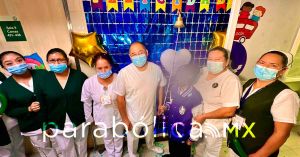Supera Iker el cáncer y toca la “campana de la vida” en el IMSS Puebla