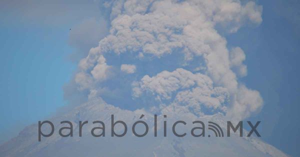 Arrojó Popocatépetl material incandescente