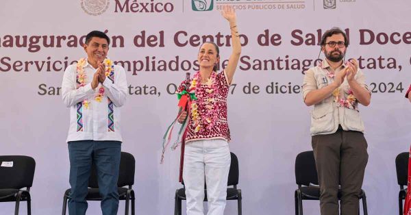 Inaugura Sheinbaum centro de Salud Docente en Santiago Astata, Oaxaca