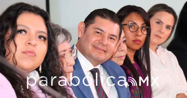 "No podemos fallar a las mujeres poblanas": Armenta