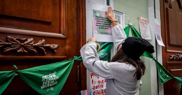 Realizan Festejo Abortista en Pasaje del ayuntamiento de Puebla